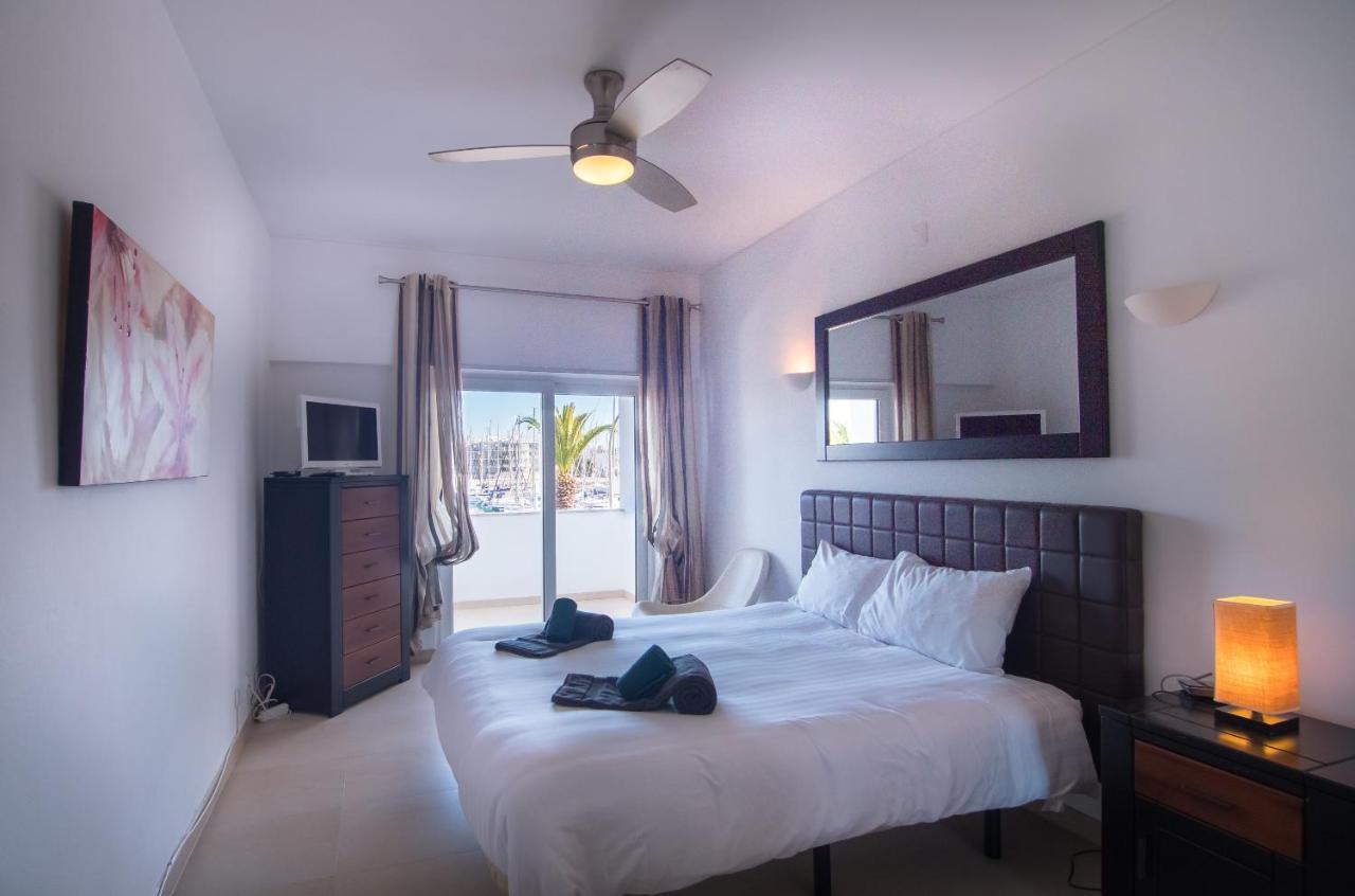Lagos Marina View Apartment Near Beaches And Shops Extérieur photo