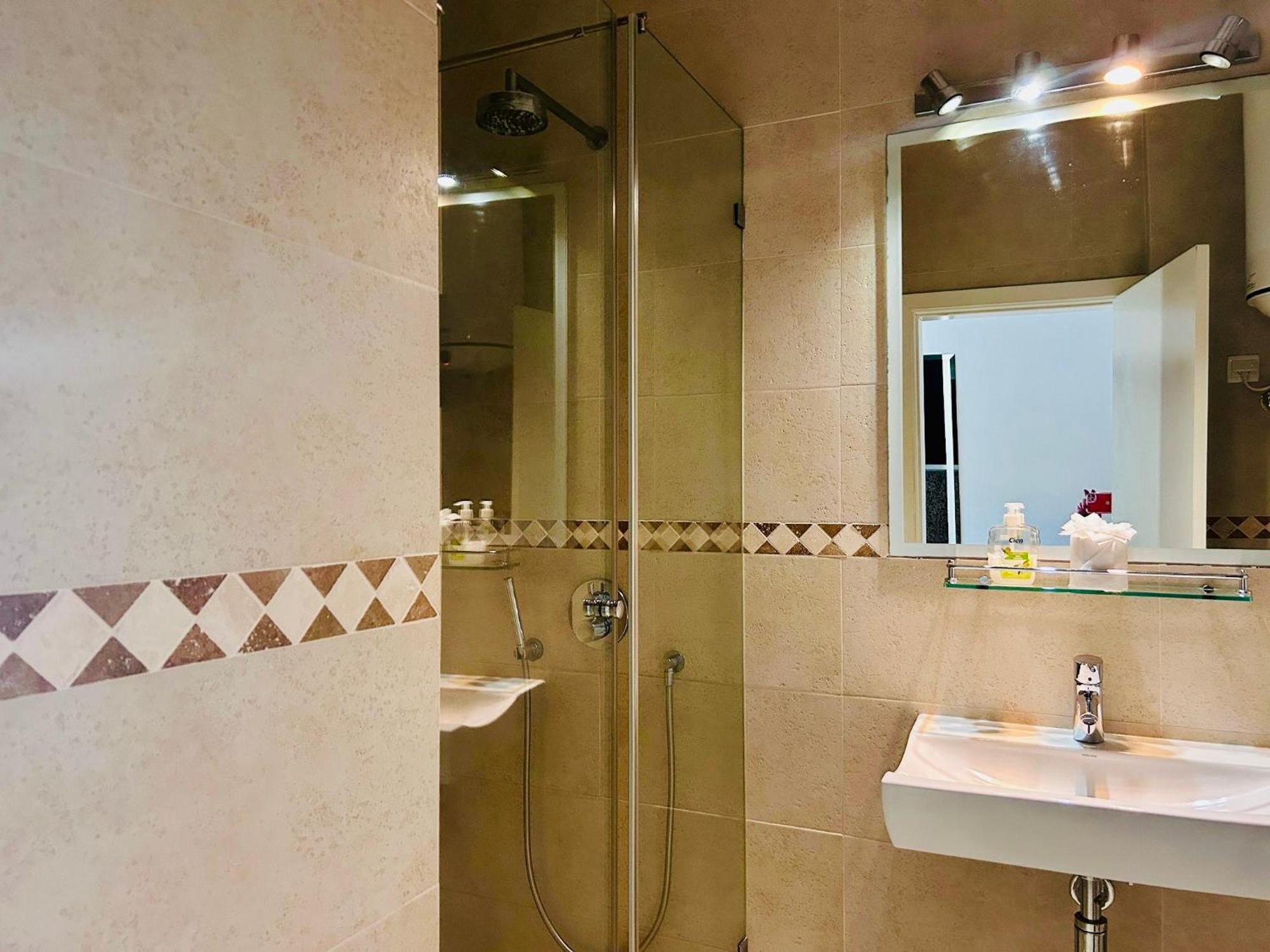 Lagos Marina View Apartment Near Beaches And Shops Extérieur photo